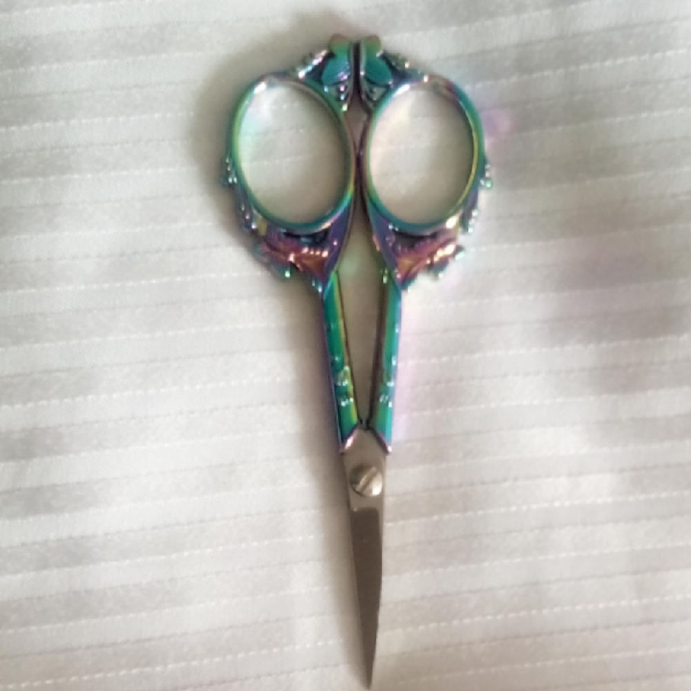 Iridescent Hair Cutting Scissors - Picture 1 of 1